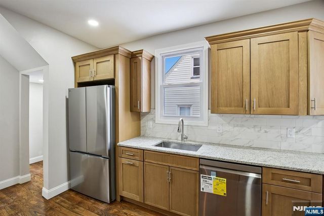 99 Lincoln Street, Montclair, NJ 07042