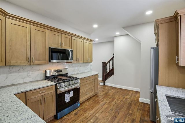 99 Lincoln Street, Montclair, NJ 07042