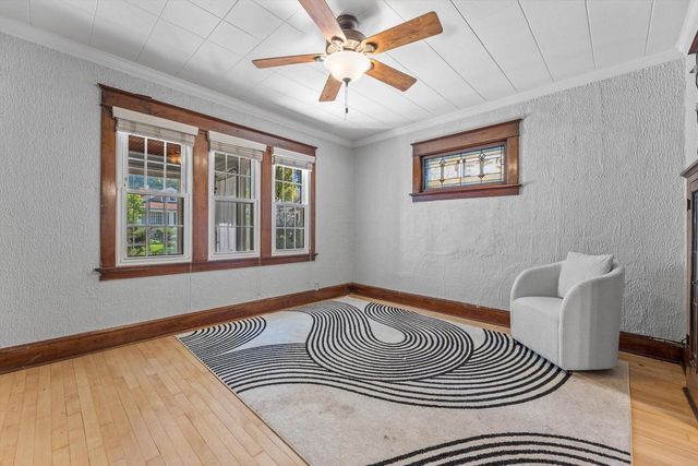 1321 S 73rd STREET, West Allis, WI 53214
