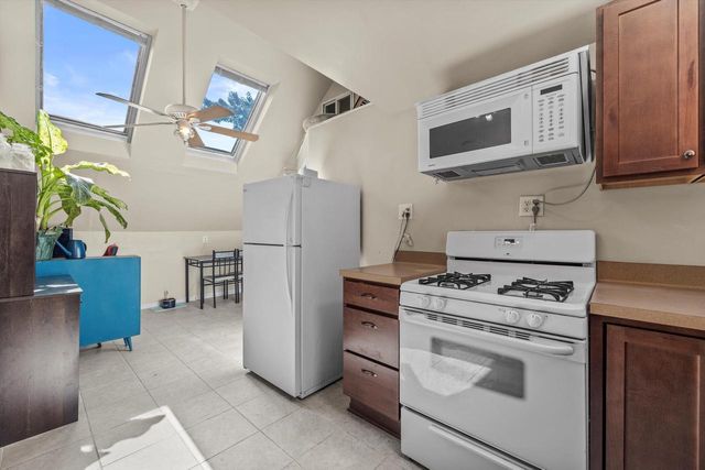 1321 S 73rd STREET, West Allis, WI 53214