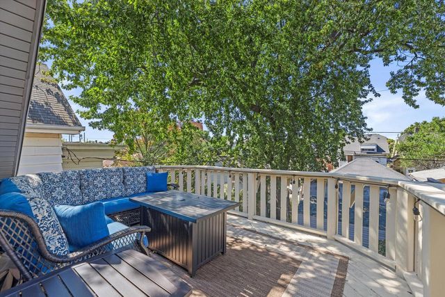 1321 S 73rd STREET, West Allis, WI 53214