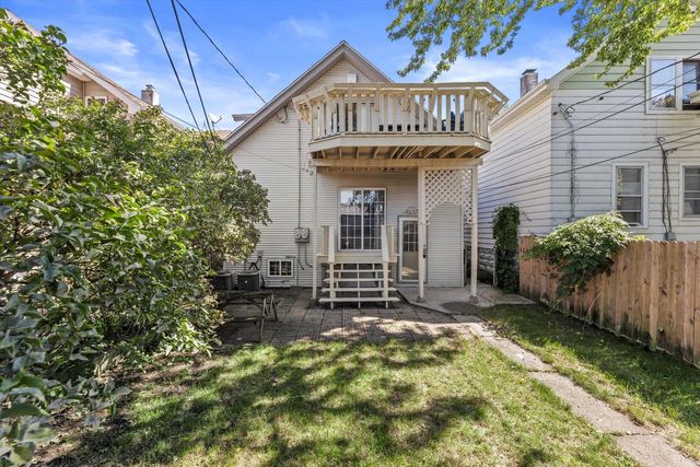 1321 S 73rd STREET, West Allis, WI 53214