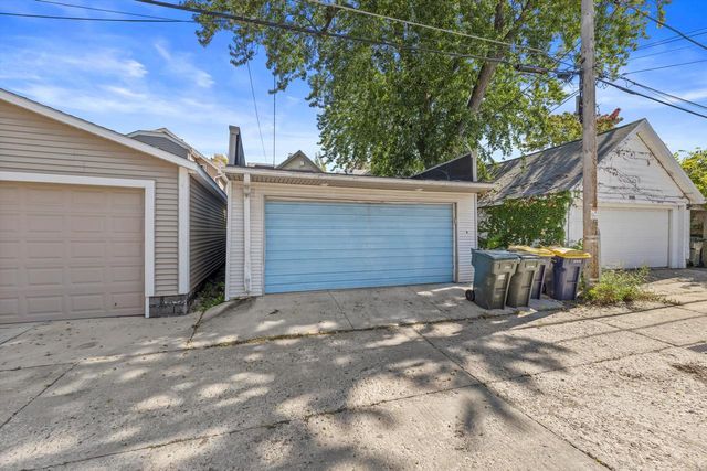1321 S 73rd STREET, West Allis, WI 53214