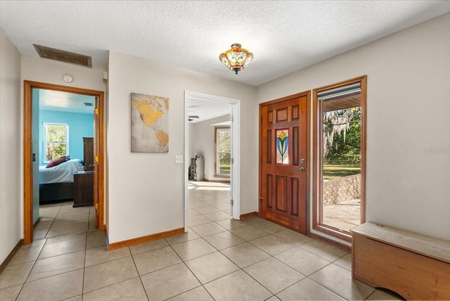 2002 PINE COURT, Deland, FL 32720