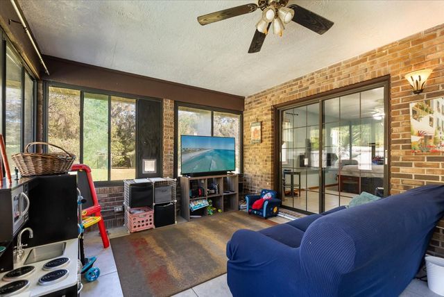 2002 PINE COURT, Deland, FL 32720