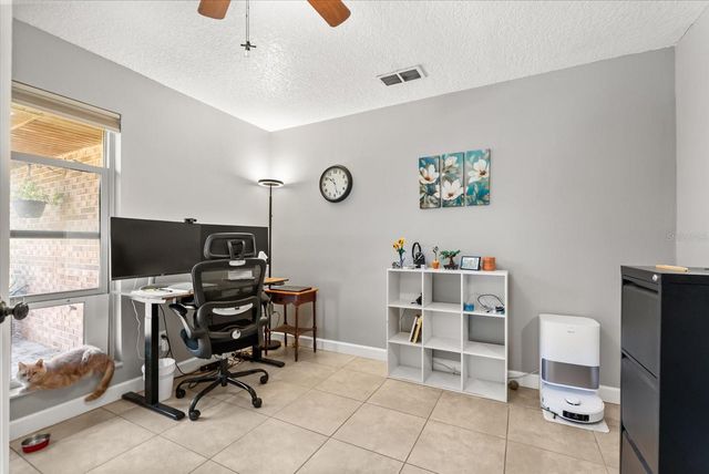 2002 PINE COURT, Deland, FL 32720