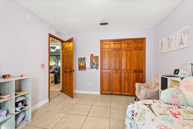 2002 PINE COURT, Deland, FL 32720