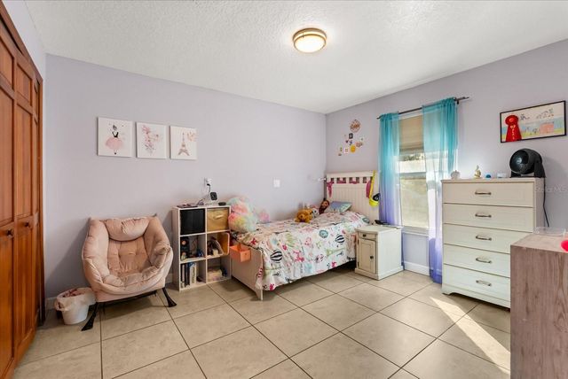 2002 PINE COURT, Deland, FL 32720