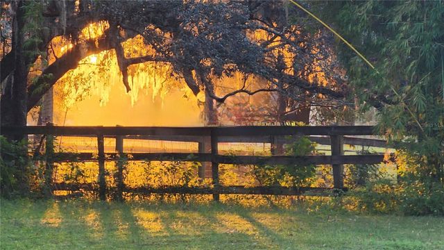 2002 PINE COURT, Deland, FL 32720