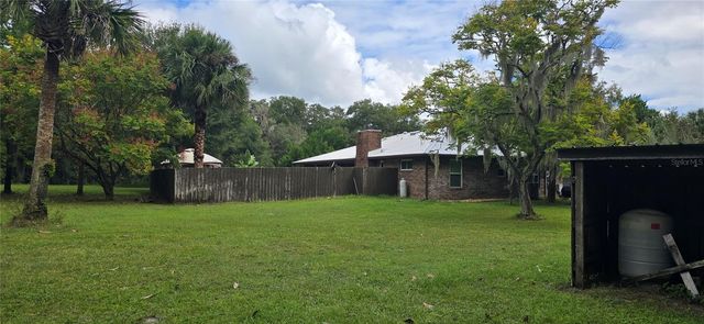 2002 PINE COURT, Deland, FL 32720