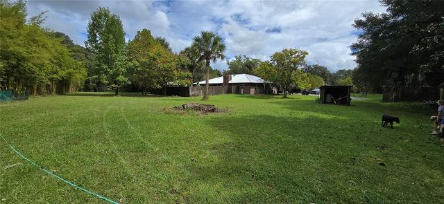 2002 PINE COURT, Deland, FL 32720