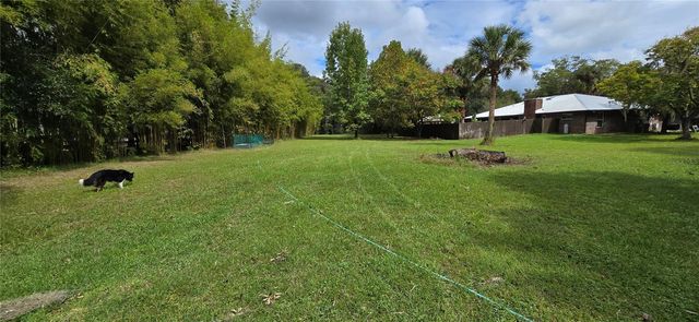 2002 PINE COURT, Deland, FL 32720