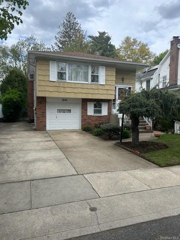 30 Malverne Avenue, Malverne, NY 11565