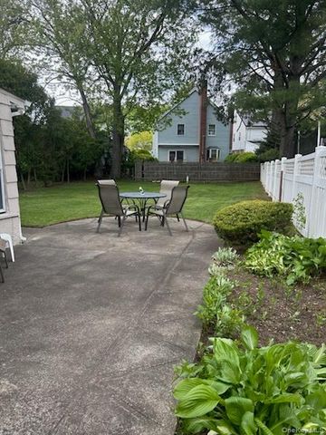 30 Malverne Avenue, Malverne, NY 11565