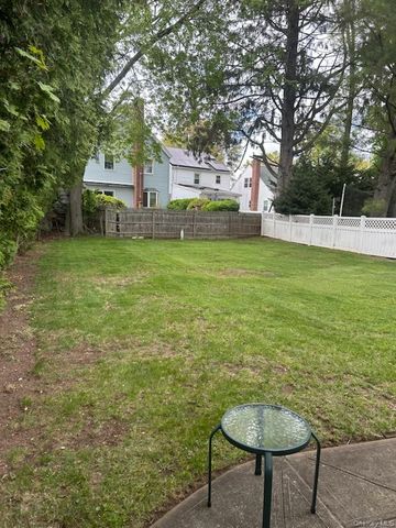 30 Malverne Avenue, Malverne, NY 11565
