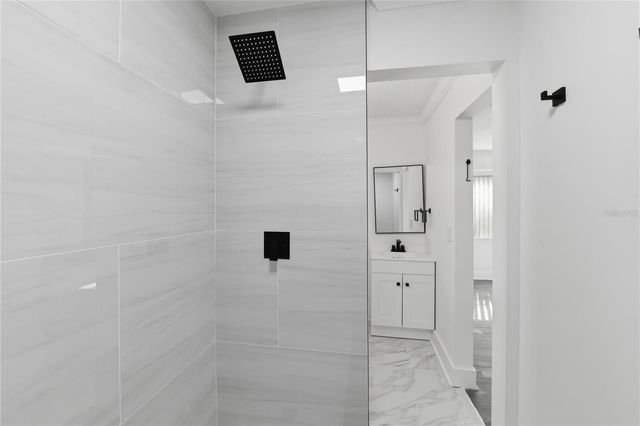 8301 RIVERSIDE DRIVE NE, St Petersburg, FL 33702