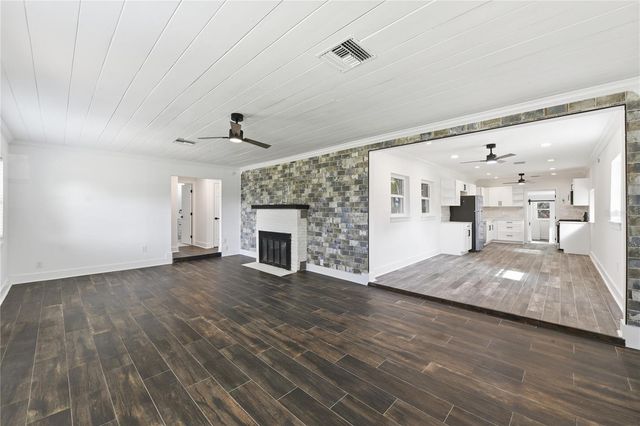 8301 RIVERSIDE DRIVE NE, St Petersburg, FL 33702