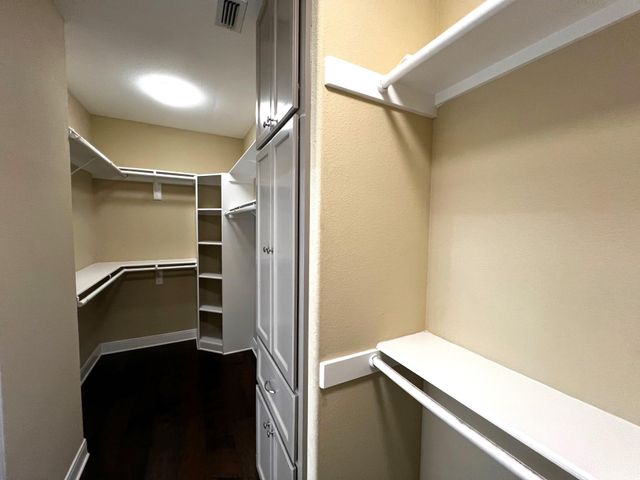 929 N Horton ST, La Grange, TX 78945