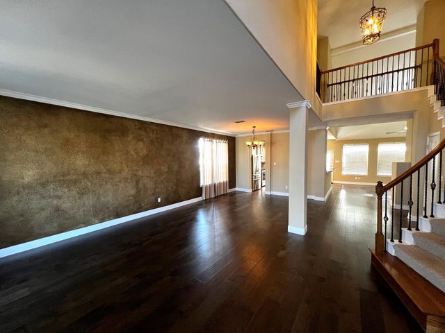 929 N Horton ST, La Grange, TX 78945