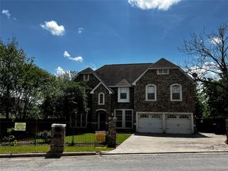 929 N Horton ST, La Grange, TX 78945