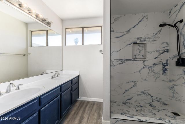 8721 W EDGEMONT Avenue, Phoenix, AZ 85037