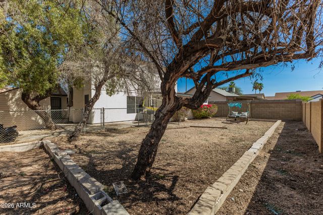 8721 W EDGEMONT Avenue, Phoenix, AZ 85037