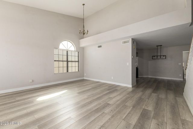 8721 W EDGEMONT Avenue, Phoenix, AZ 85037