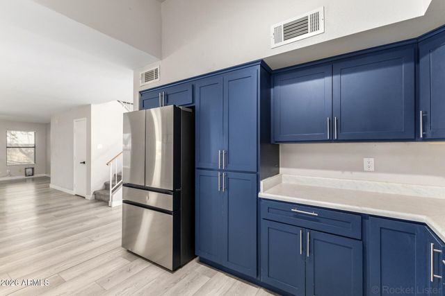 8721 W EDGEMONT Avenue, Phoenix, AZ 85037