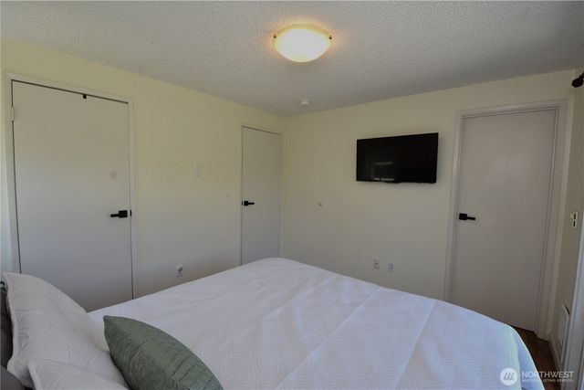 1014 S 21st Street, Mount Vernon, WA 98274