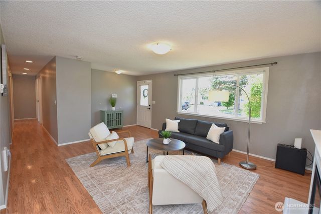 1014 S 21st Street, Mount Vernon, WA 98274