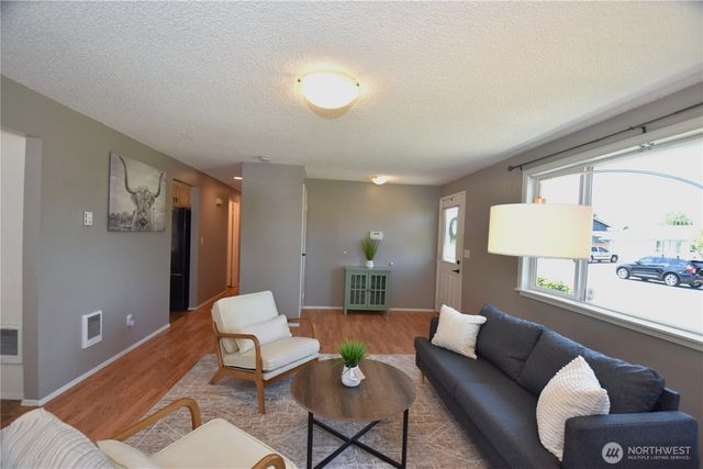 1014 S 21st Street, Mount Vernon, WA 98274
