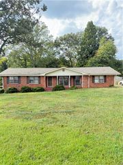 5891 Meadowbrook Drive, Norcross, GA 30093