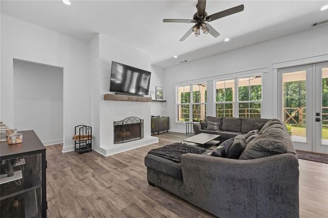 449 Hollingshed Road, Dallas, GA 30132