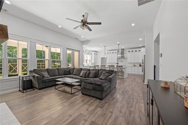 449 Hollingshed Road, Dallas, GA 30132