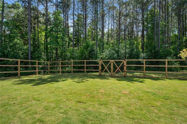 449 Hollingshed Road, Dallas, GA 30132