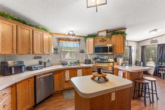 568 Parkwood Drive, Lake Charles, LA 70611