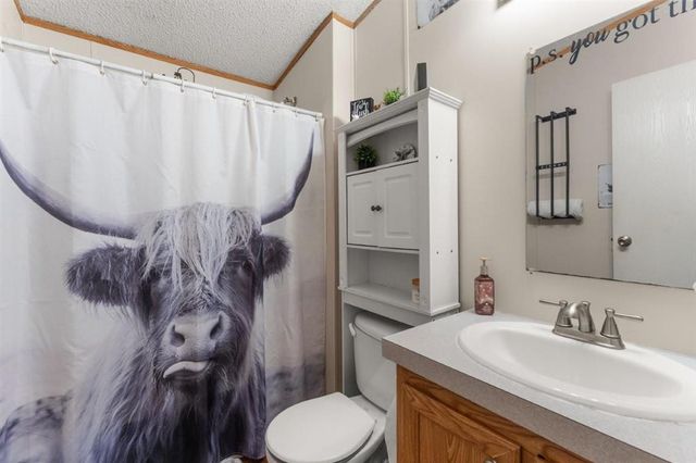 568 Parkwood Drive, Lake Charles, LA 70611