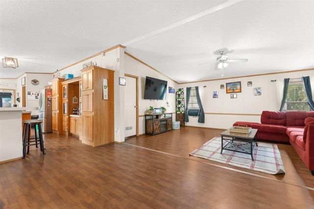 568 Parkwood Drive, Lake Charles, LA 70611