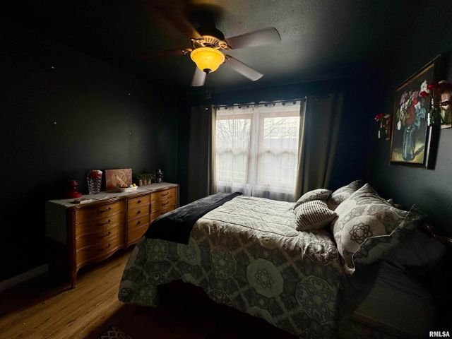 1805 85TH Avenue West, Rock Island, IL 61201