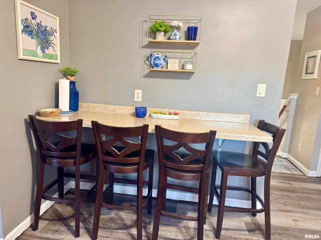 1805 85TH Avenue West, Rock Island, IL 61201