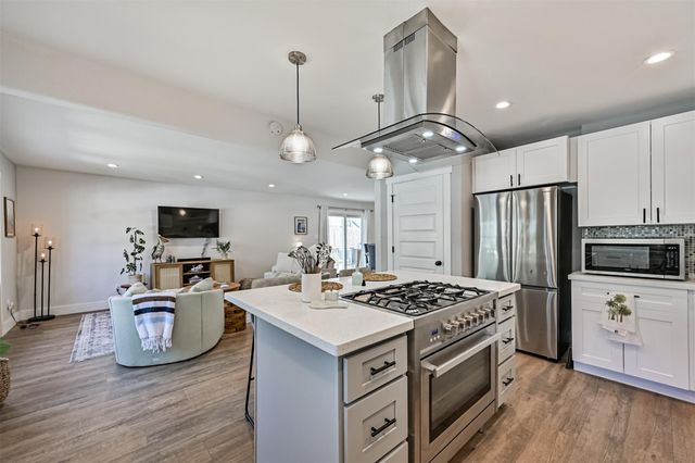 1615 Avenue L, Galveston, TX 77550