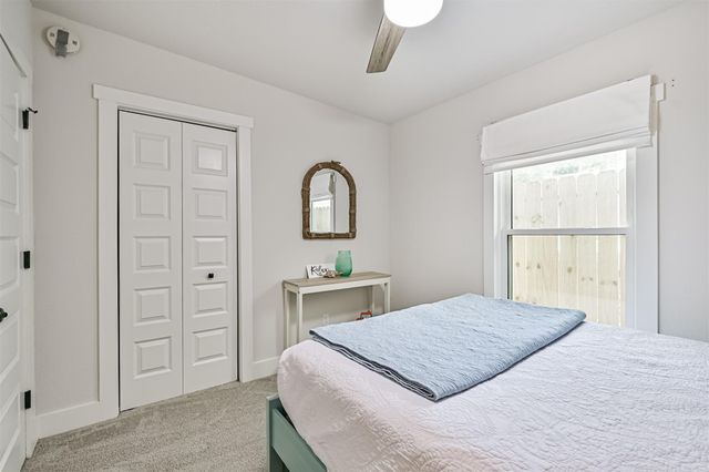 1615 Avenue L, Galveston, TX 77550