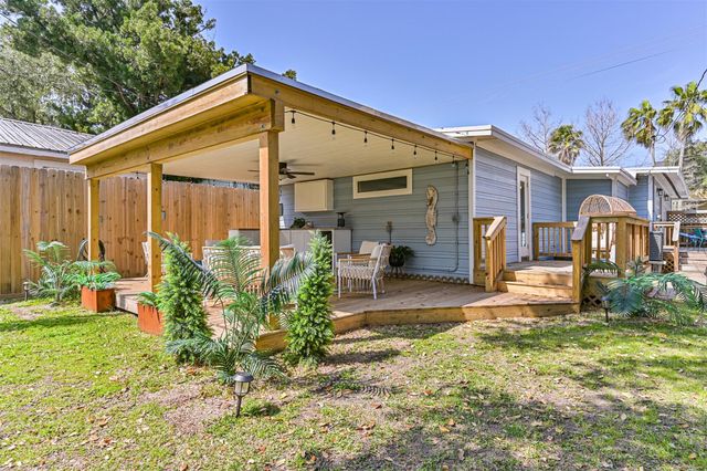 1615 Avenue L, Galveston, TX 77550