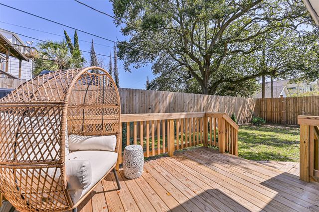 1615 Avenue L, Galveston, TX 77550