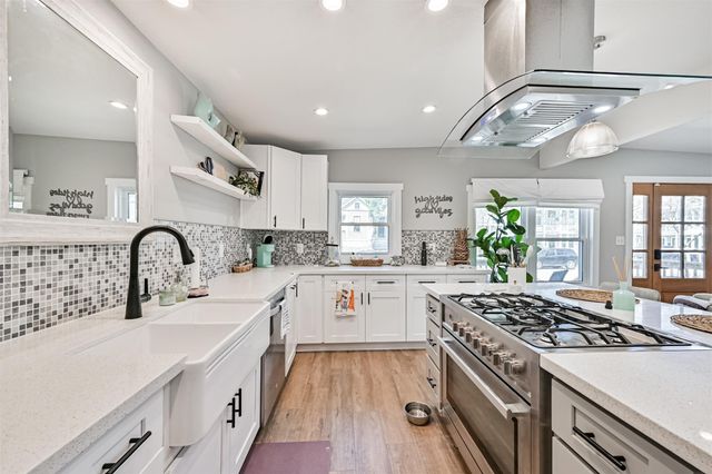 1615 Avenue L, Galveston, TX 77550