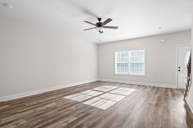 445 Oak St C, Clarksville, TN 37042