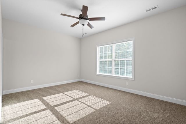 445 Oak St C, Clarksville, TN 37042