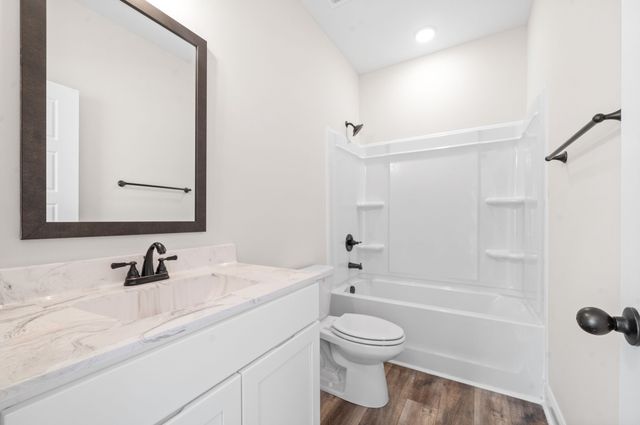 445 Oak St C, Clarksville, TN 37042