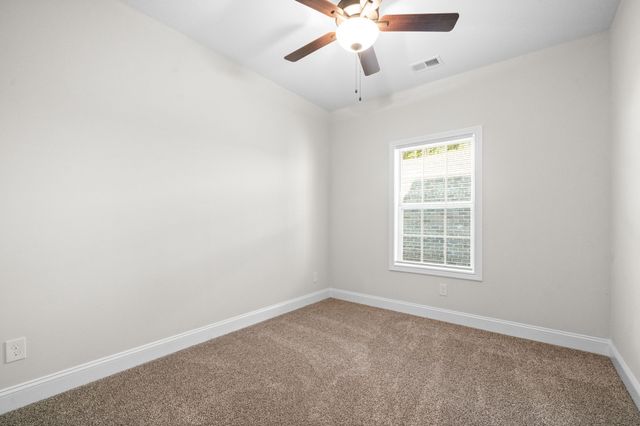 445 Oak St C, Clarksville, TN 37042