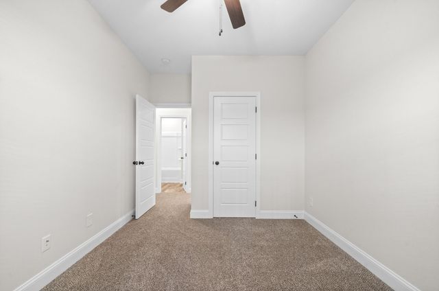 445 Oak St C, Clarksville, TN 37042